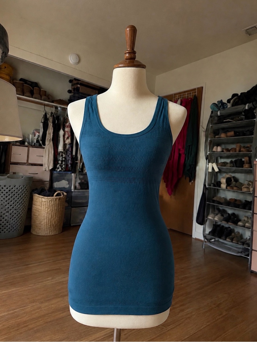 lululemon athletica Teal Scoop Neck Seamless Tank Top